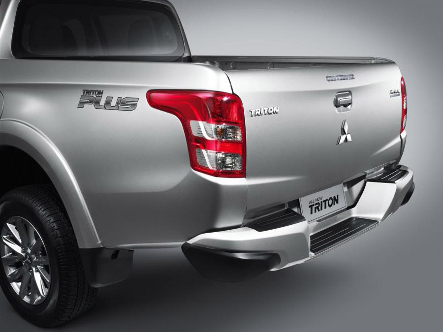  Mitsubishi Triton Double Cab 2015 года  (TH) (фото 20 из 29)